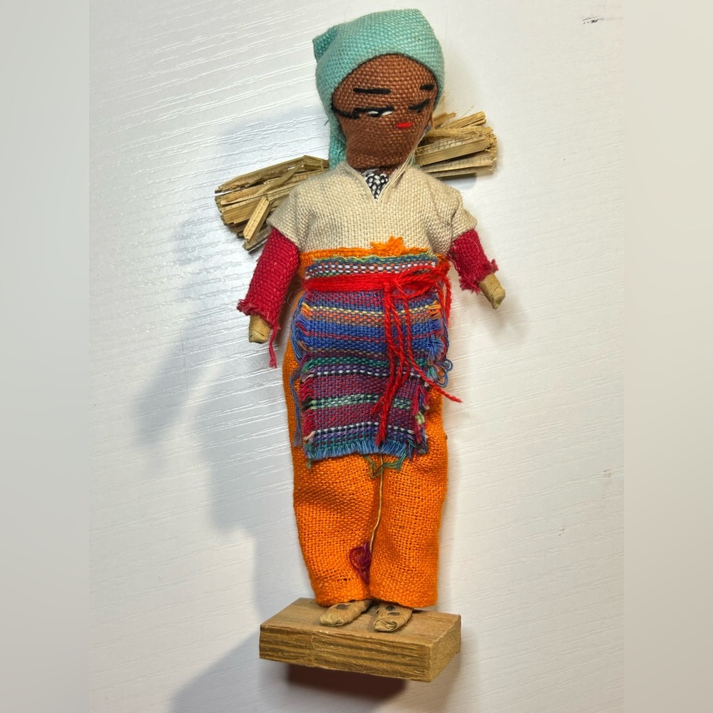 Vintage Huipil Guatemala Doll Woman Figure Ethnic Folk Art Hand Crafted Colorful